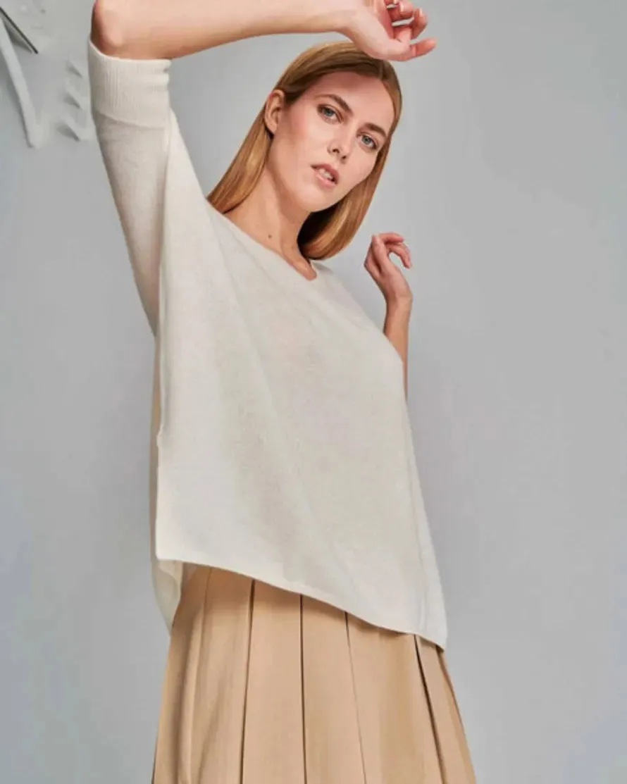 ABSOLUT CASHMERE KATE SWEATER IN WHITE