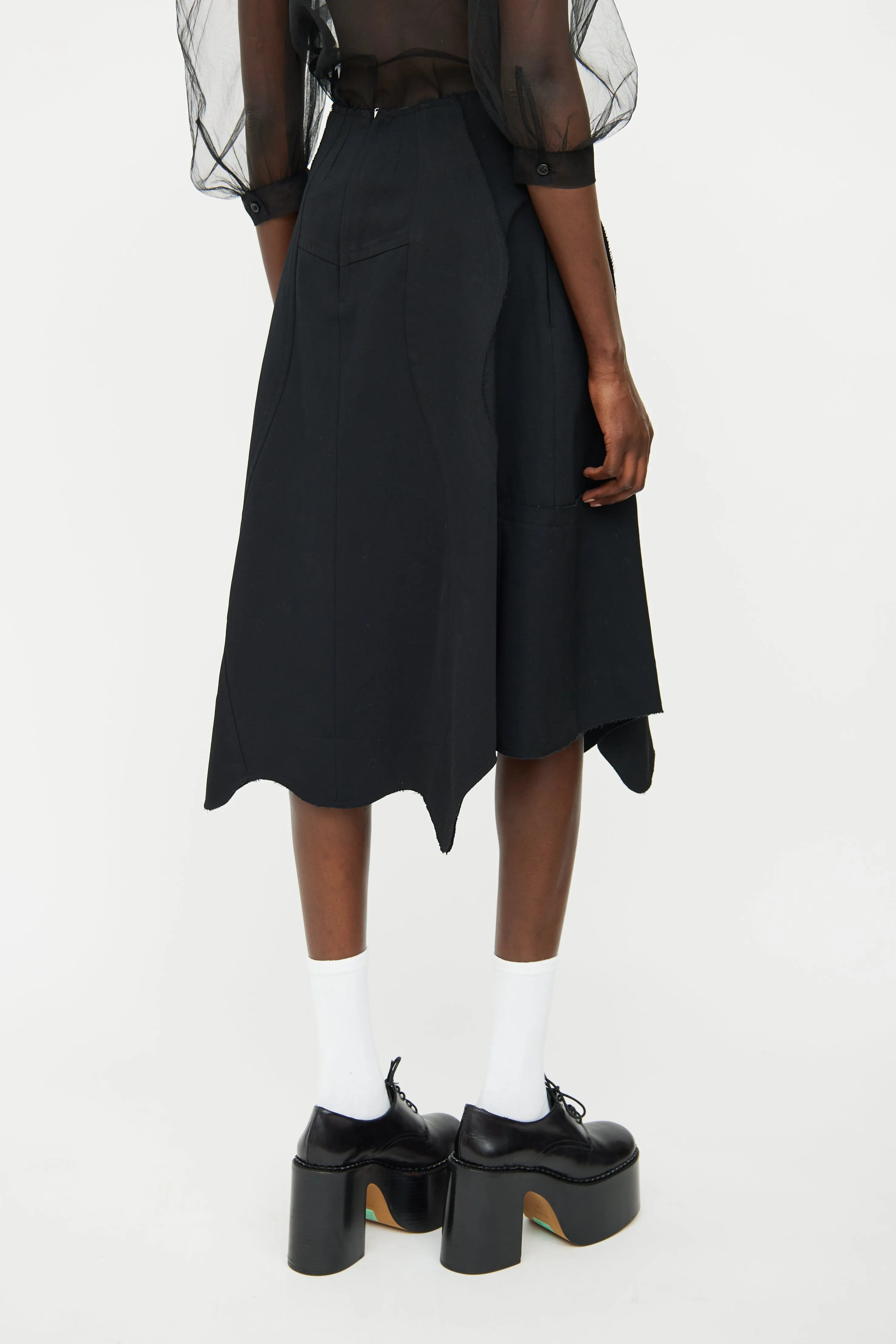 AD2019 Full Raw Edge Skirt