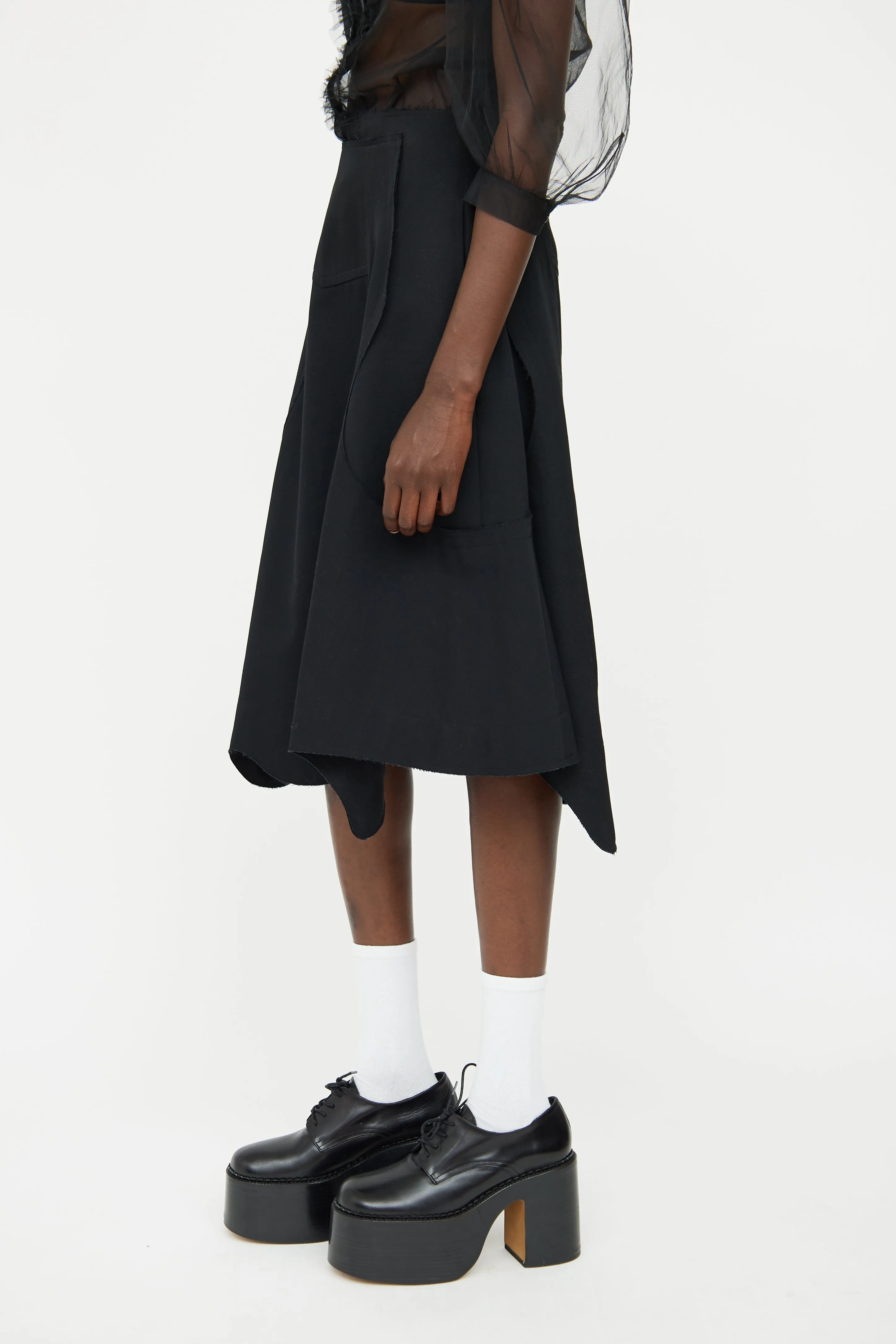 AD2019 Full Raw Edge Skirt