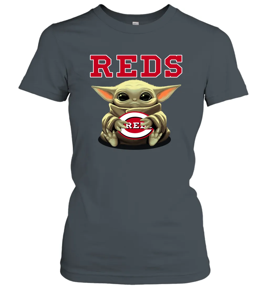 Baby Yoda Hugs Loves The Cincinnati Reds Baseball Womens T-Shirt