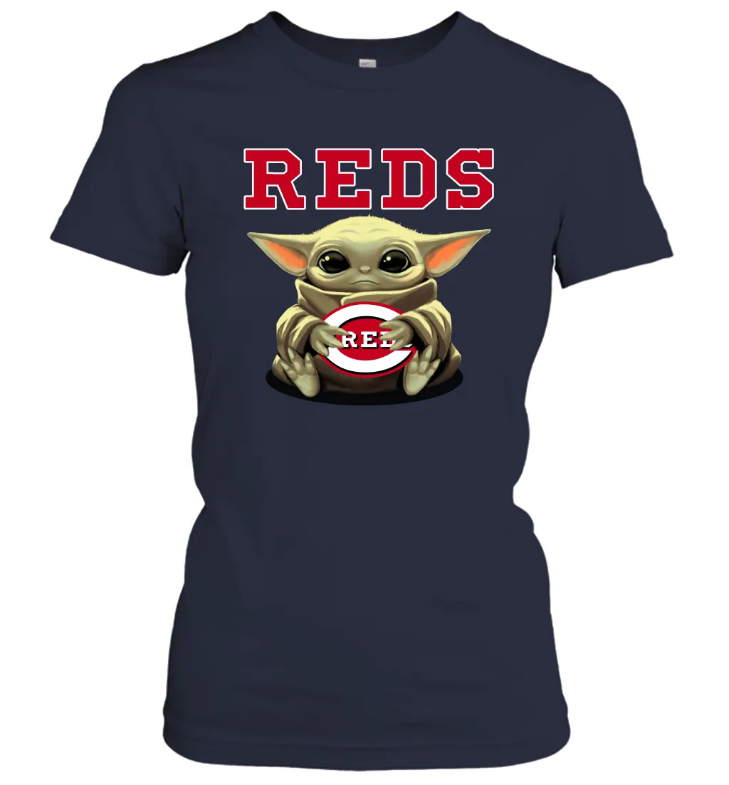 Baby Yoda Hugs Loves The Cincinnati Reds Baseball Womens T-Shirt