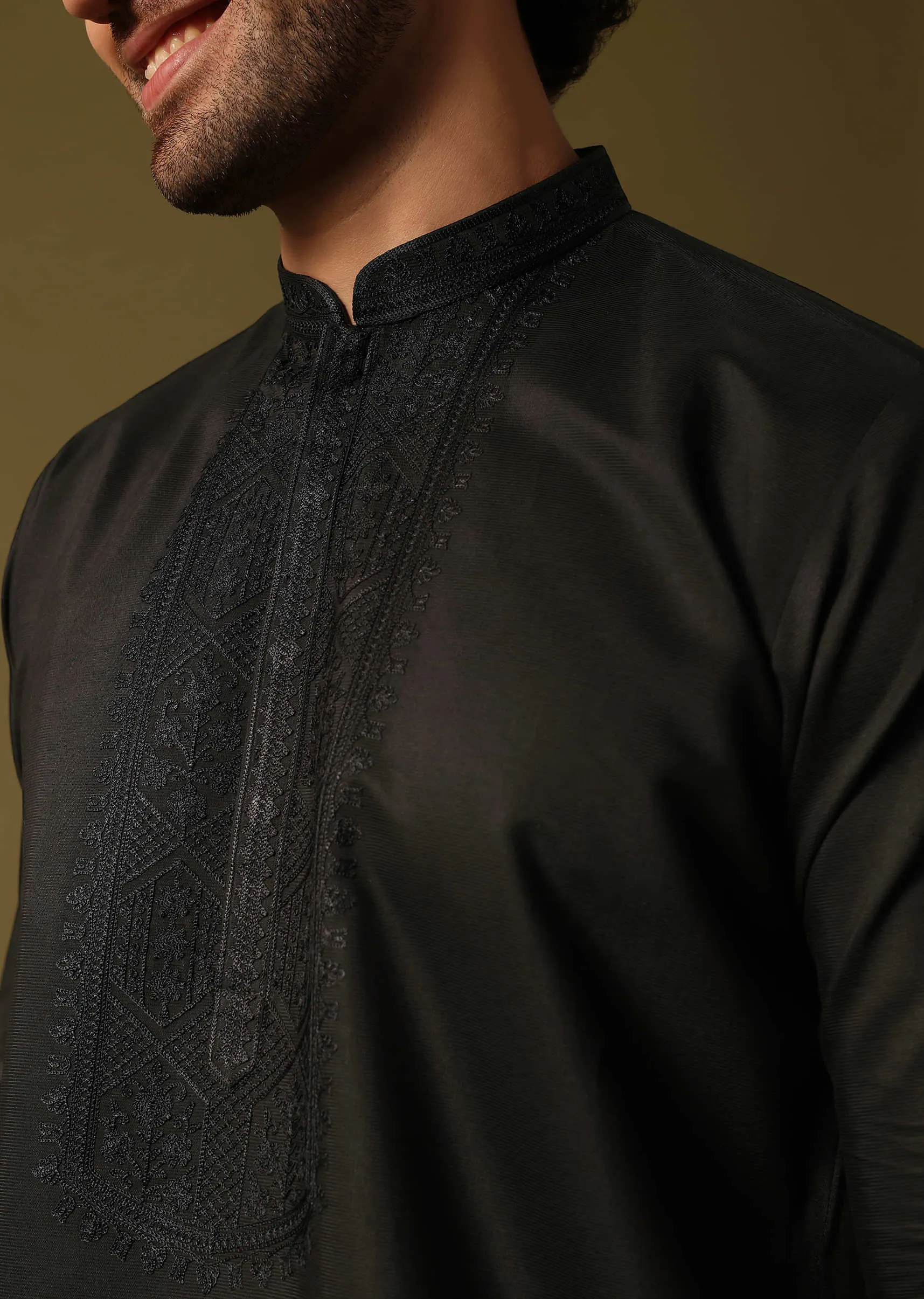Black Kurta Jacket Set With Resham Work For Men