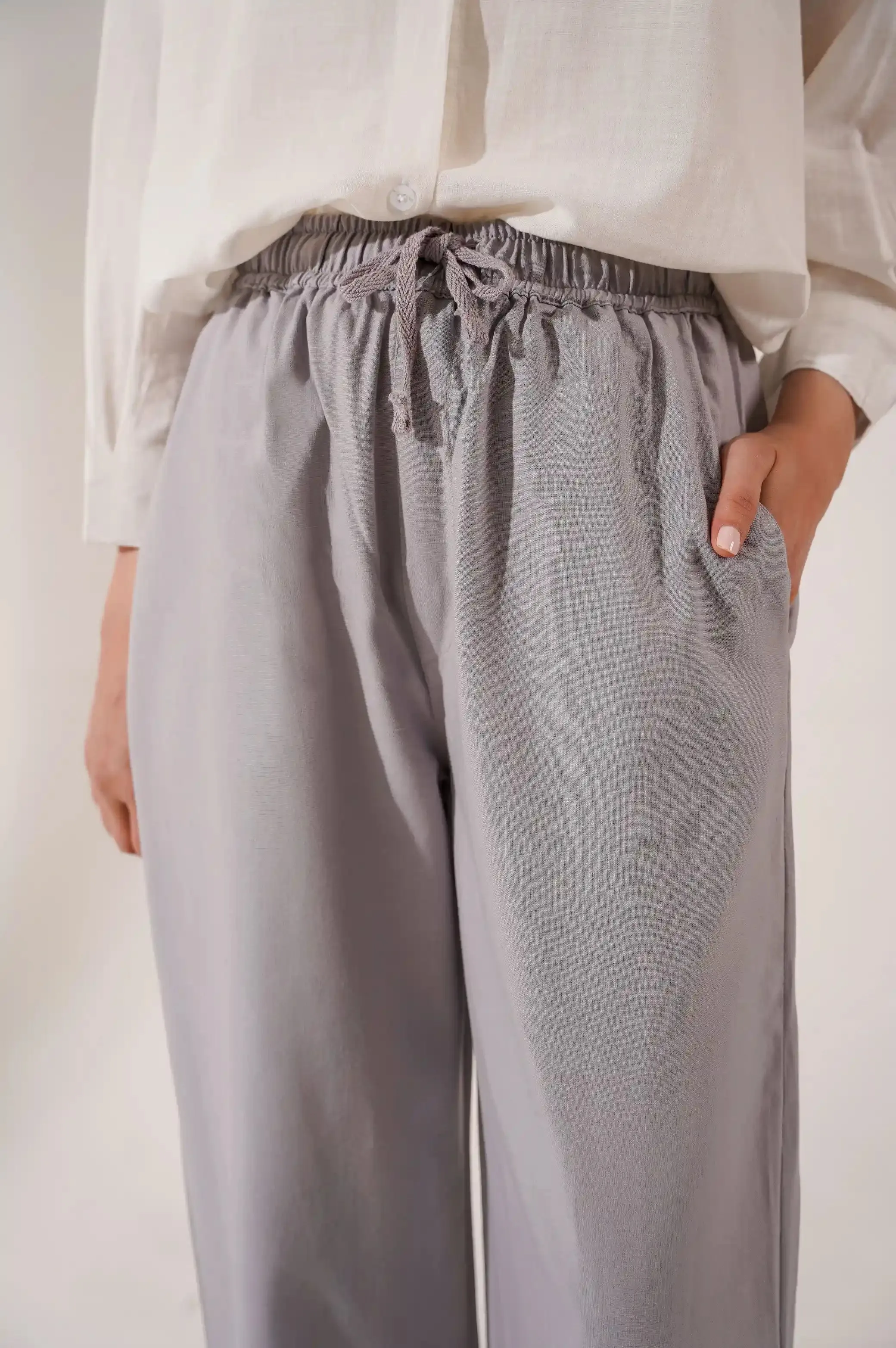 DRAWSTRING WIDE LEG PANTS
