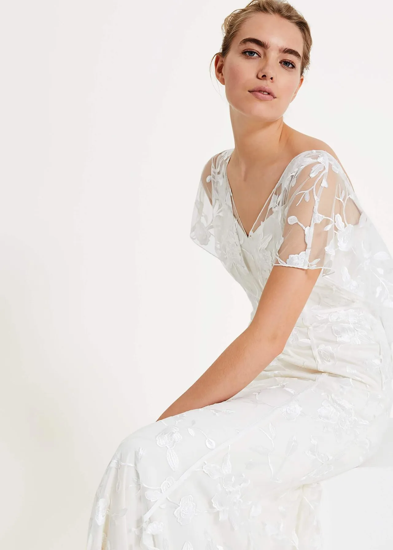 Layla Lace Wedding Dress