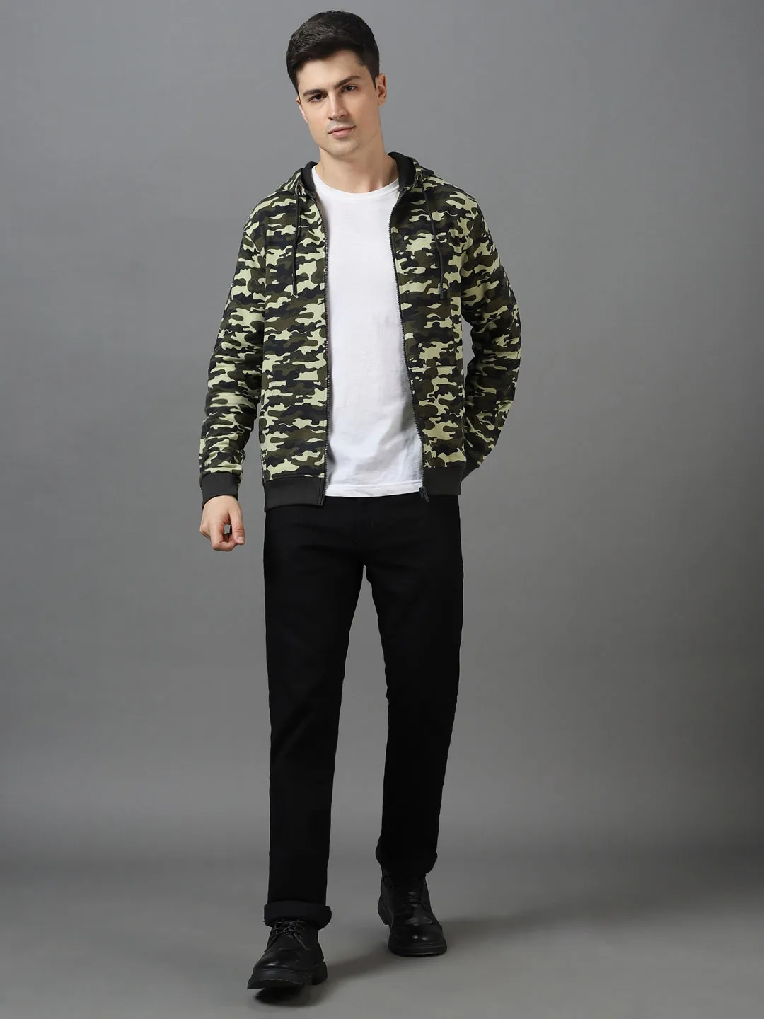 Men's Khaki Green Regular Fit Camouflage Printed Full Sleeve Casual Hooded Sweatshirt