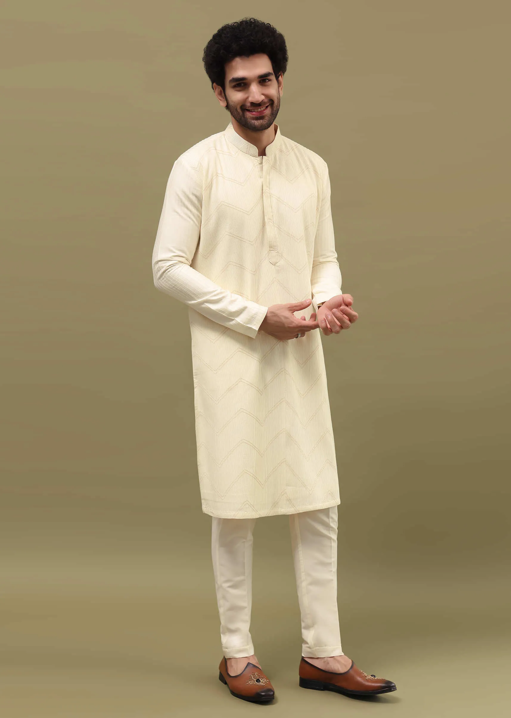 Off White Self Work Silk Kurta Set For Men