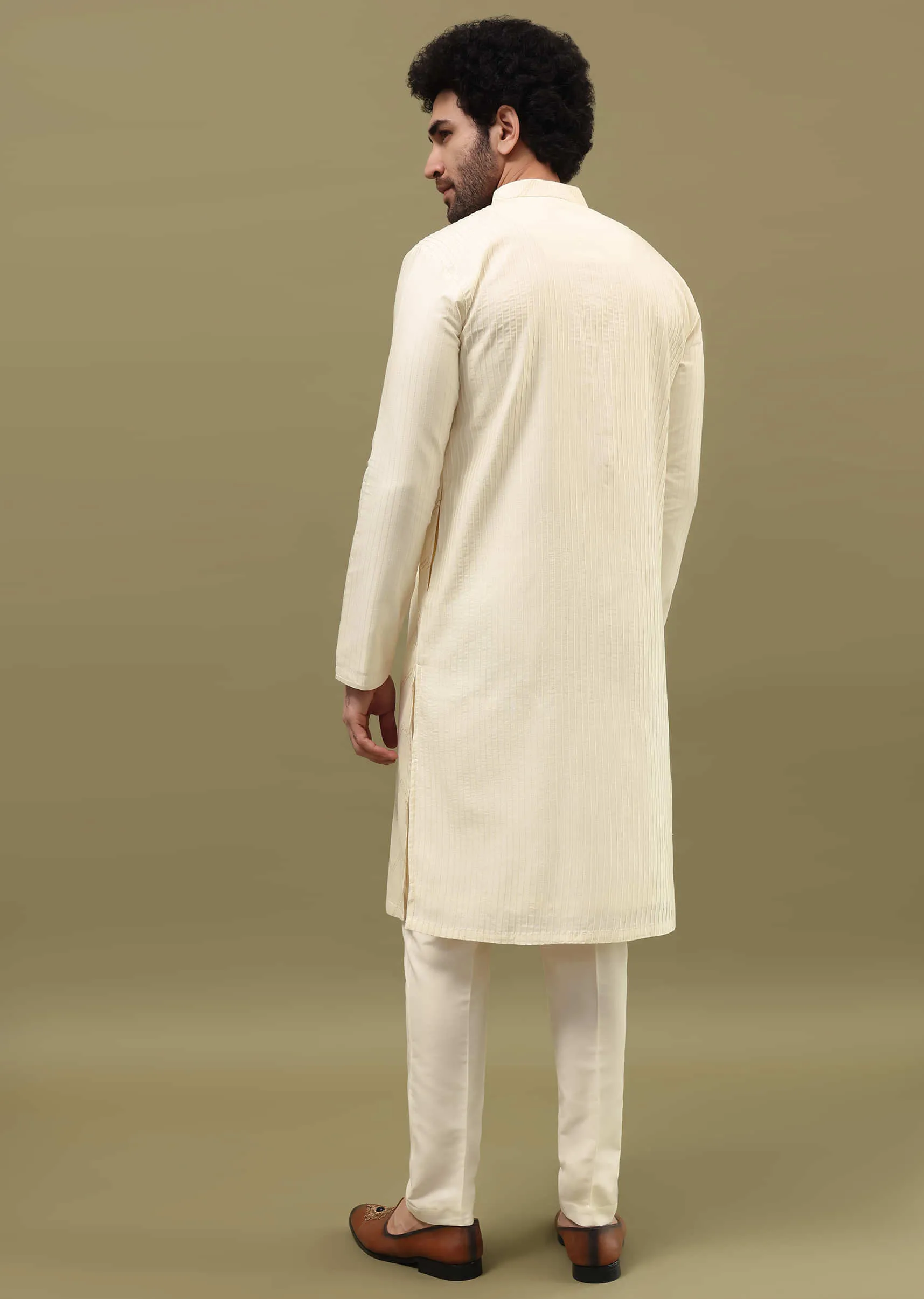 Off White Self Work Silk Kurta Set For Men
