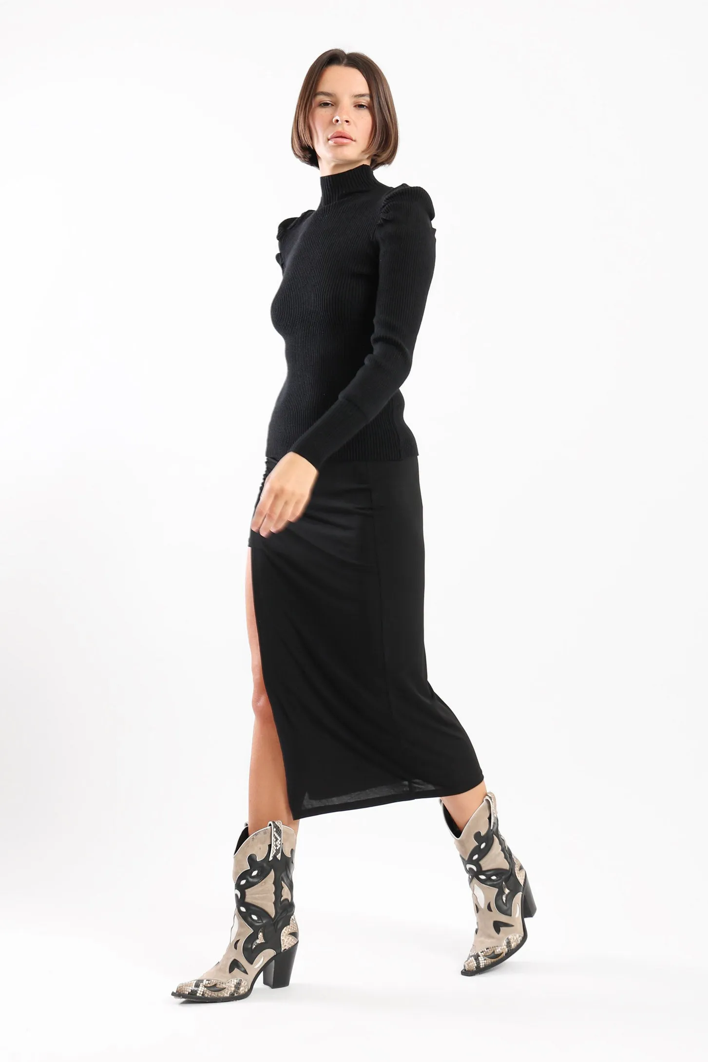 THE BASIC KNIT - BLACK
